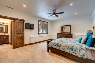 Luxury Villa Photo #21