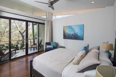 Luxury Villa Photo #32