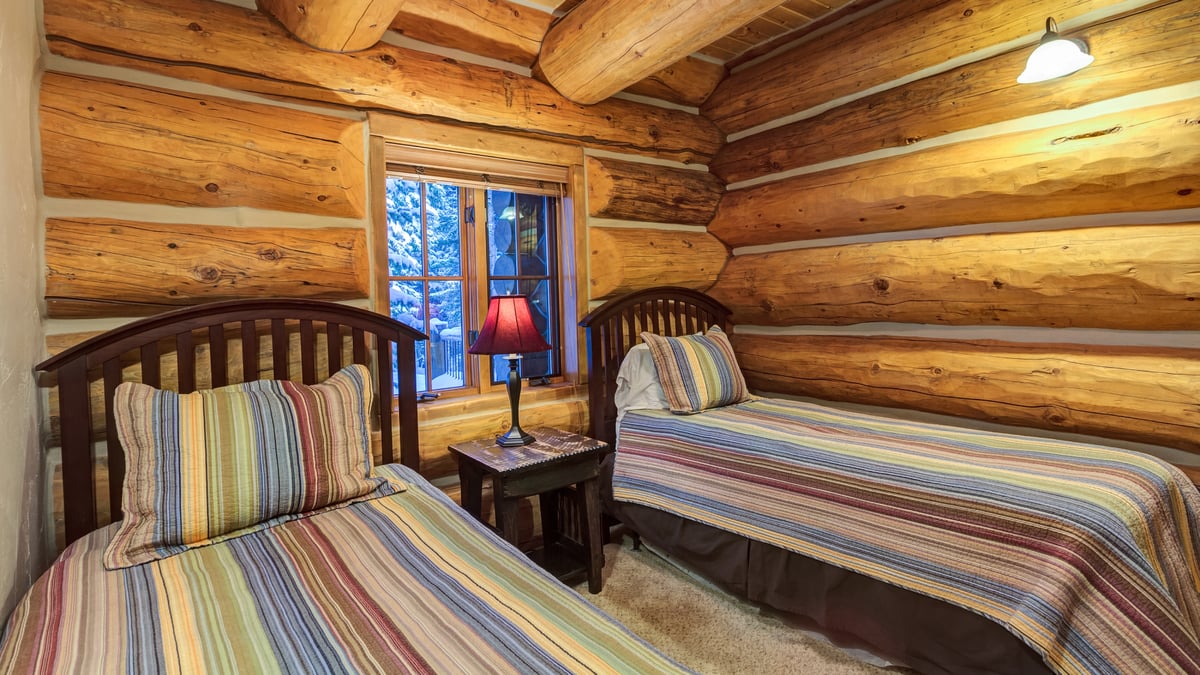 Paradise Meadow Lodge