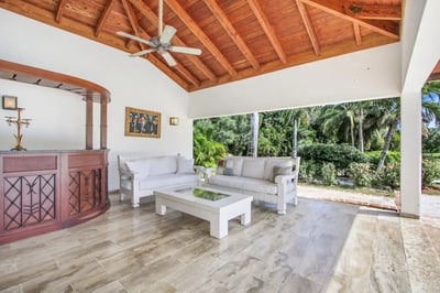 Luxury Villa Photo #14