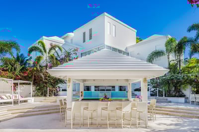 Luxury Villa Photo #27
