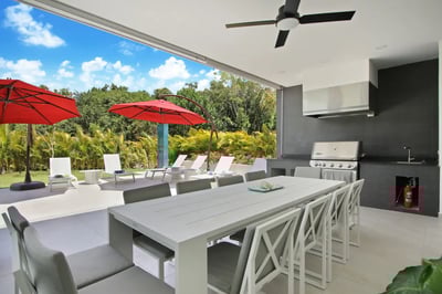 Luxury Villa Photo #18