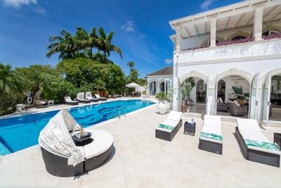 Luxury Villa Photo #6