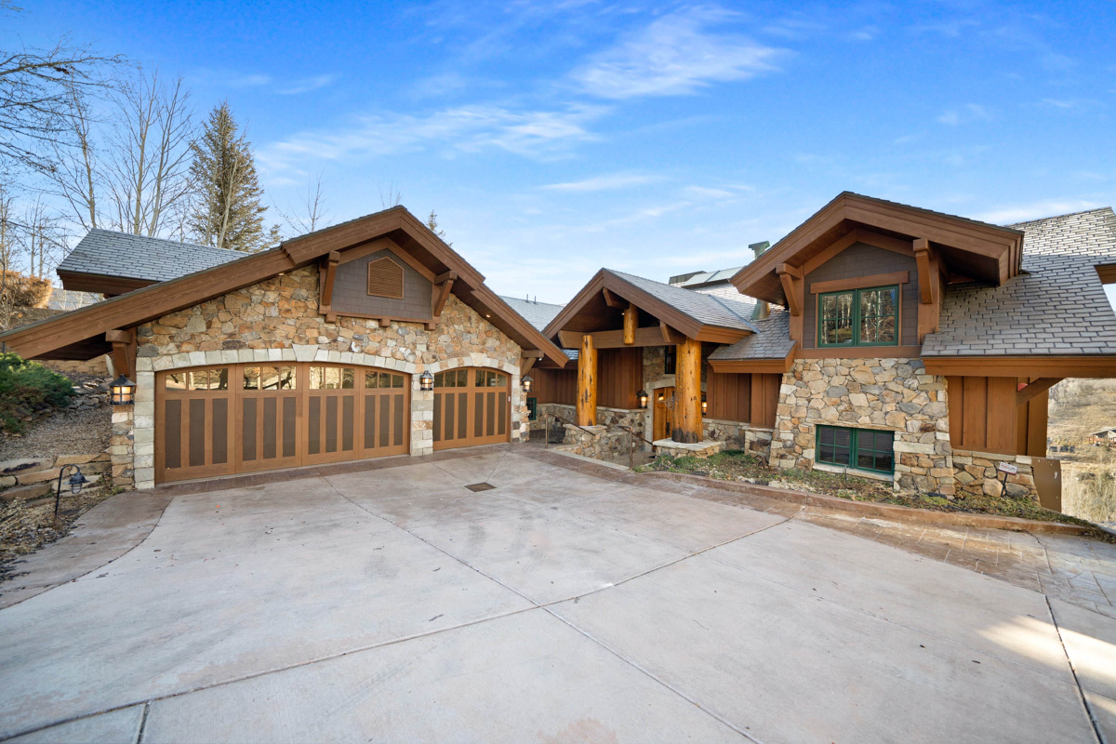 Timber Lodge at the Oaks - 2