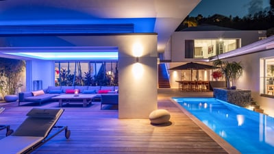 Luxury Villa Photo #9