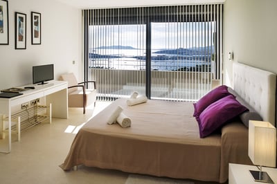 Luxury Villa Photo #21