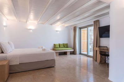 Luxury Villa Photo #43