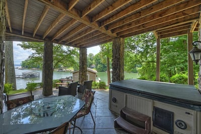Luxury Villa Photo #4