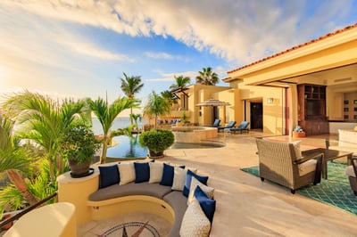 Luxury Villa Photo #12