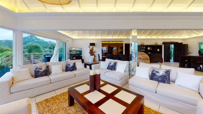 Living & Kitchen