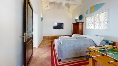 Luxury Villa Photo #24