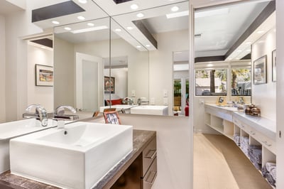 Luxury Villa Photo #32