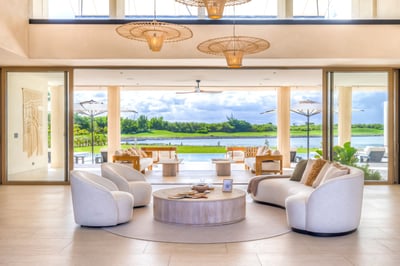 Luxury Villa Photo #15