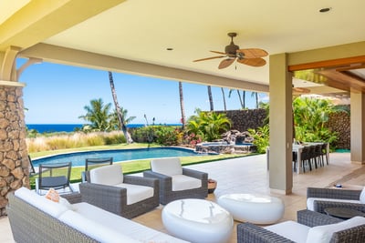 Luxury Villa Photo #8