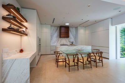 Luxury Villa Photo #11