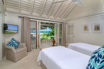 Luxury Villa Photo #15