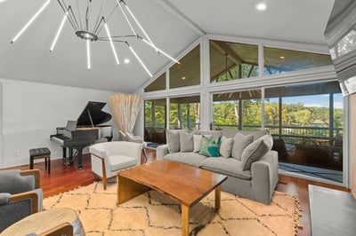 Luxury Villa Photo #23