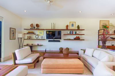 Luxury Villa Photo #20