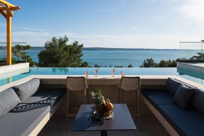Luxury Villa Photo #13