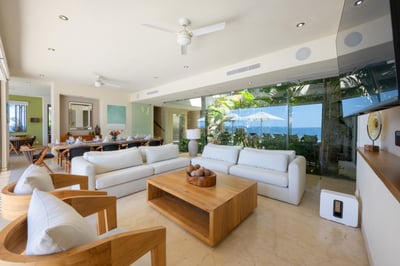 Luxury Villa Photo #14