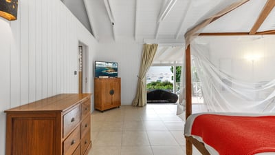 Luxury Villa Photo #17