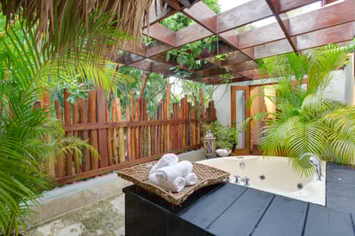 Luxury Villa Photo #49