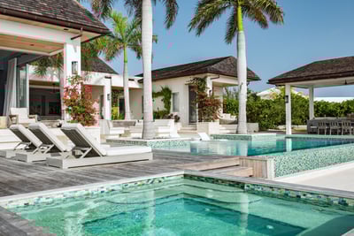 Luxury Villa Photo #7