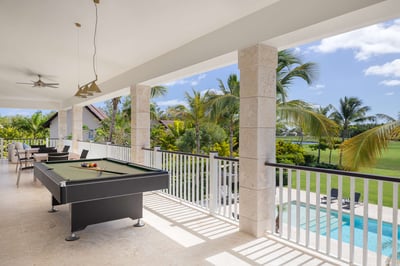 Luxury Villa Photo #11