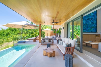 Luxury Villa Photo #5