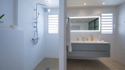 Luxury Villa Photo #33