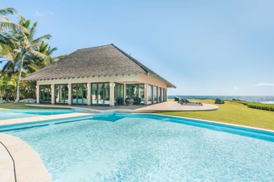 Luxury Villa Photo #14