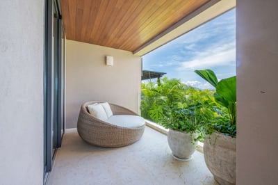 Luxury Villa Photo #5