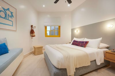 Luxury Villa Photo #6