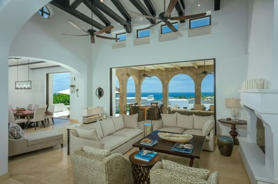 Luxury Villa Photo #13