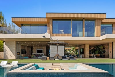 Luxury Villa Photo #4