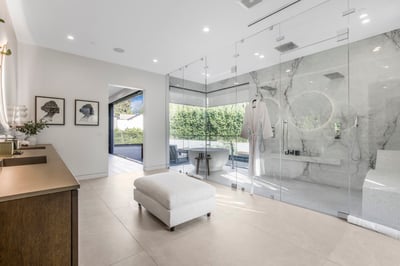 Luxury Villa Photo #43