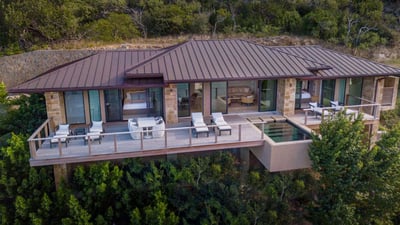 Luxury Villa Photo #3
