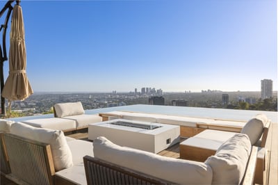 Luxury Villa Photo #6