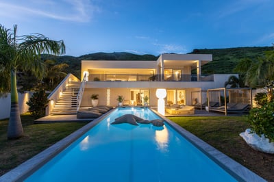 Luxury Villa Photo #59