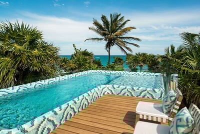 Luxury Villa Photo #3