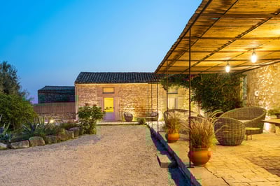 Luxury Villa Photo #21