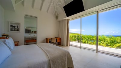 Luxury Villa Photo #38