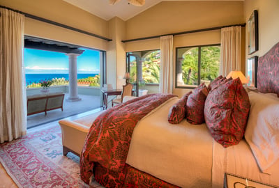 Luxury Villa Photo #28
