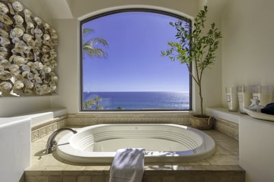 Luxury Villa Photo #48