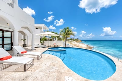 Luxury Villa Photo #9