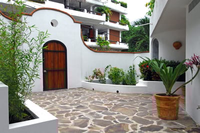 Luxury Villa Photo #23