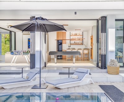 Luxury Villa Photo #7