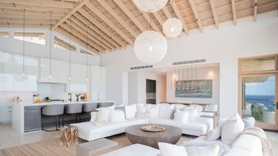 Luxury Villa Photo #9