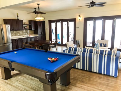 Luxury Villa Photo #22