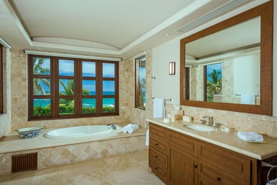 Luxury Villa Photo #31